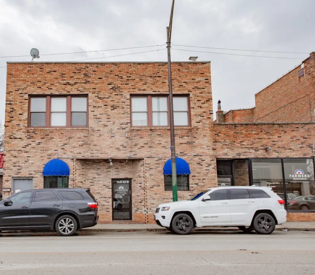 7541 W Irving Park Road Property Photo 1