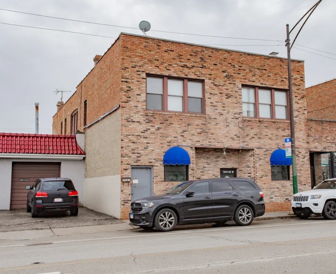 7541 W Irving Park Road Property Photo 2