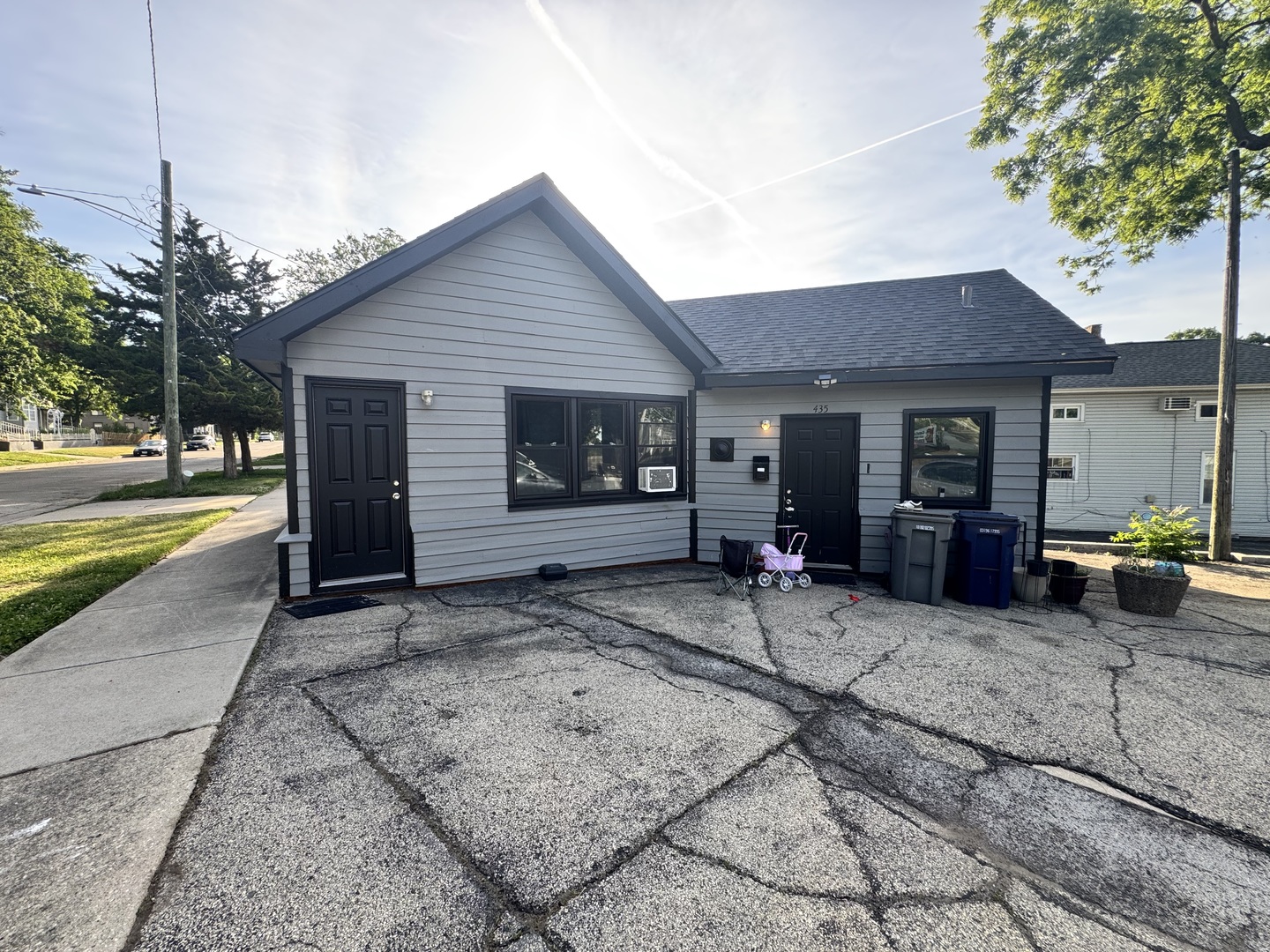 435 Washington Street Property Photo 1