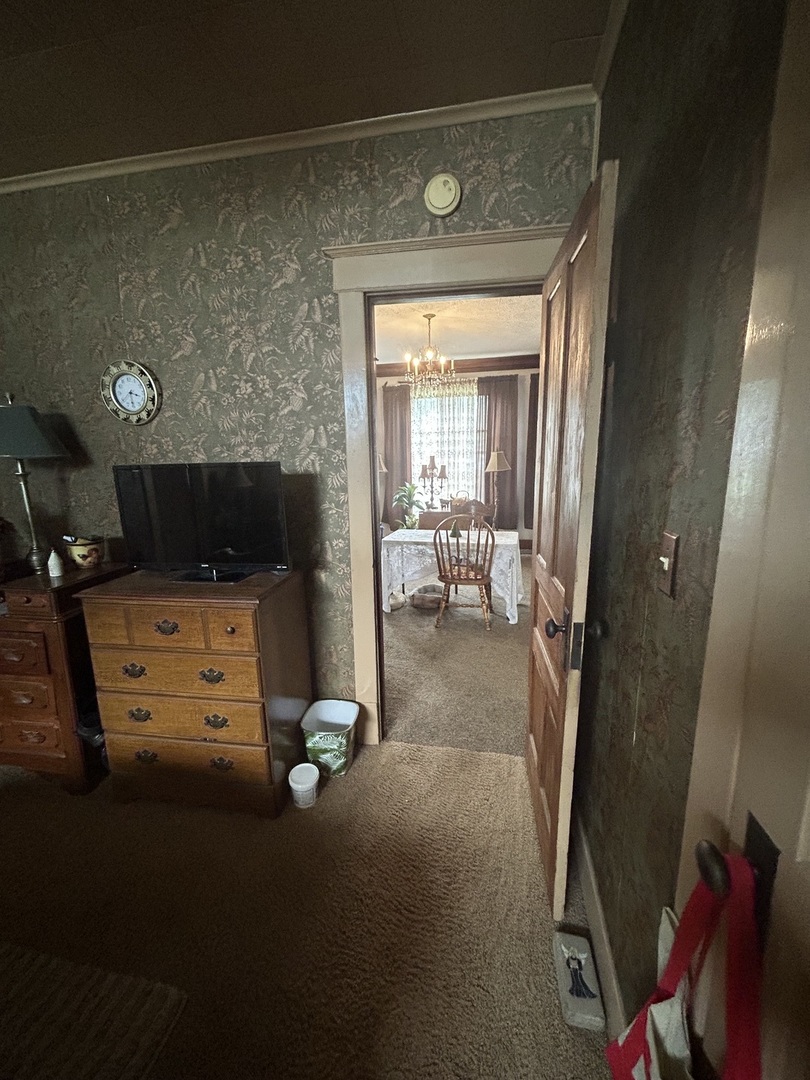 108 S Gray Street Property Photo 35