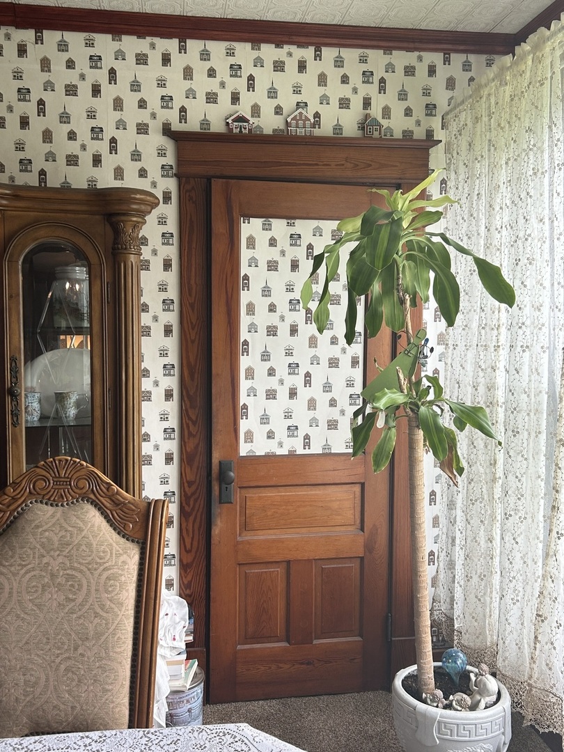 108 S Gray Street Property Photo 41