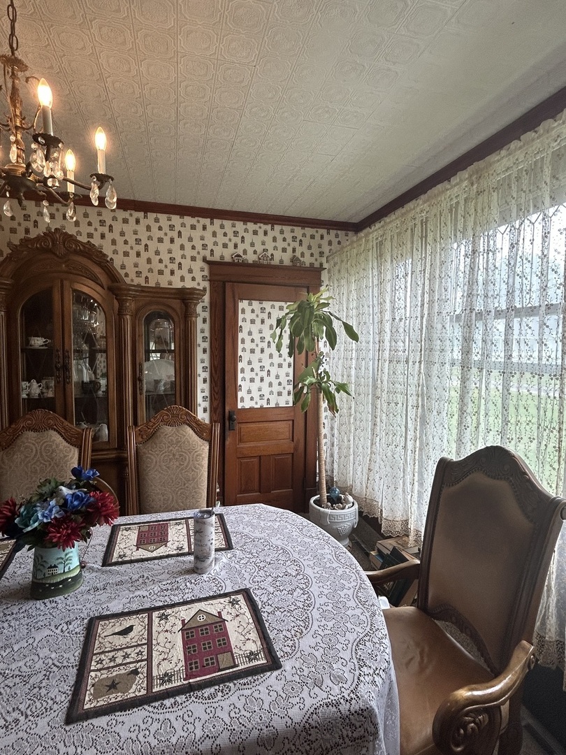 108 S Gray Street Property Photo 43