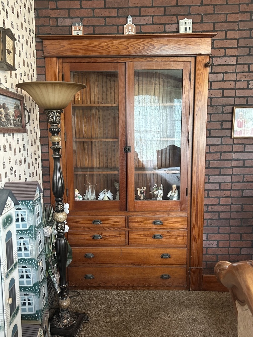 108 S Gray Street Property Photo 45