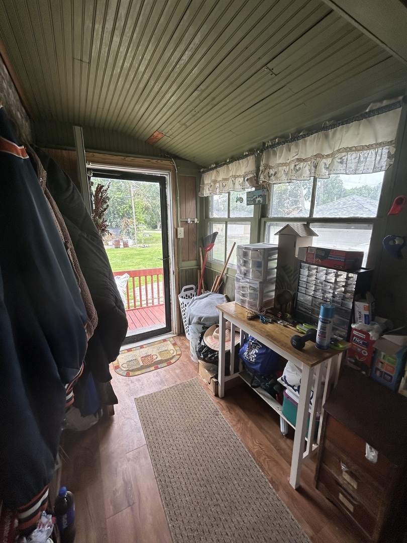 108 S Gray Street Property Photo 51