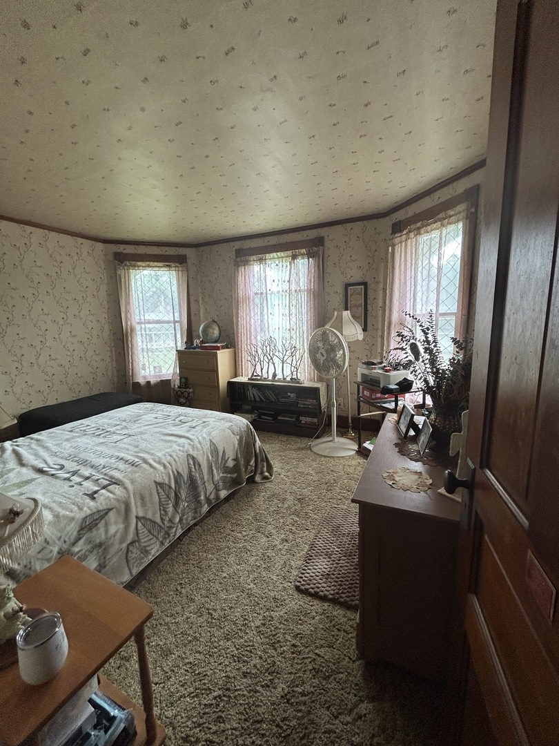 108 S Gray Street Property Photo 67