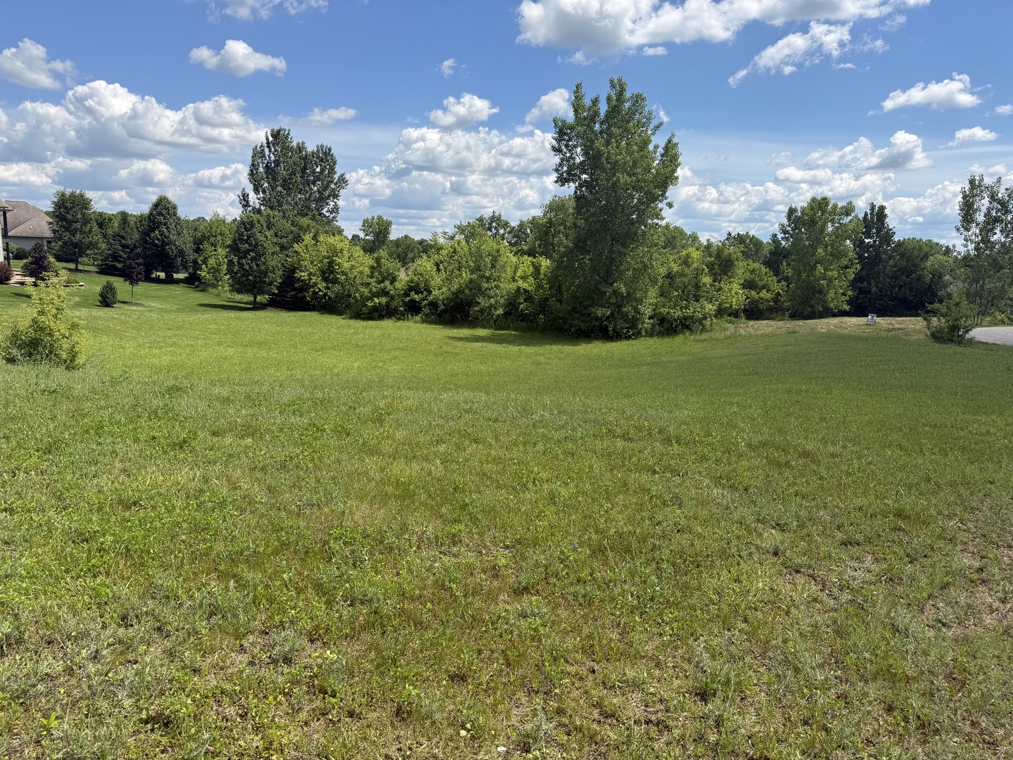 12669245 Property Photo 1