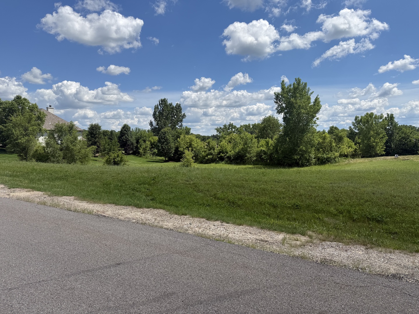 12669245 Property Photo 3