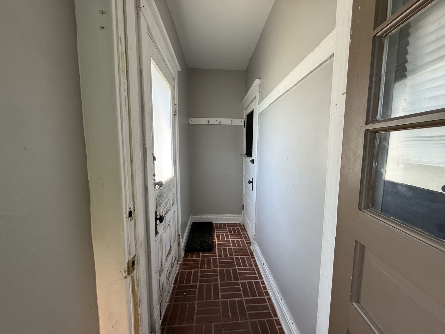 19 W 36th Place Property Photo 18