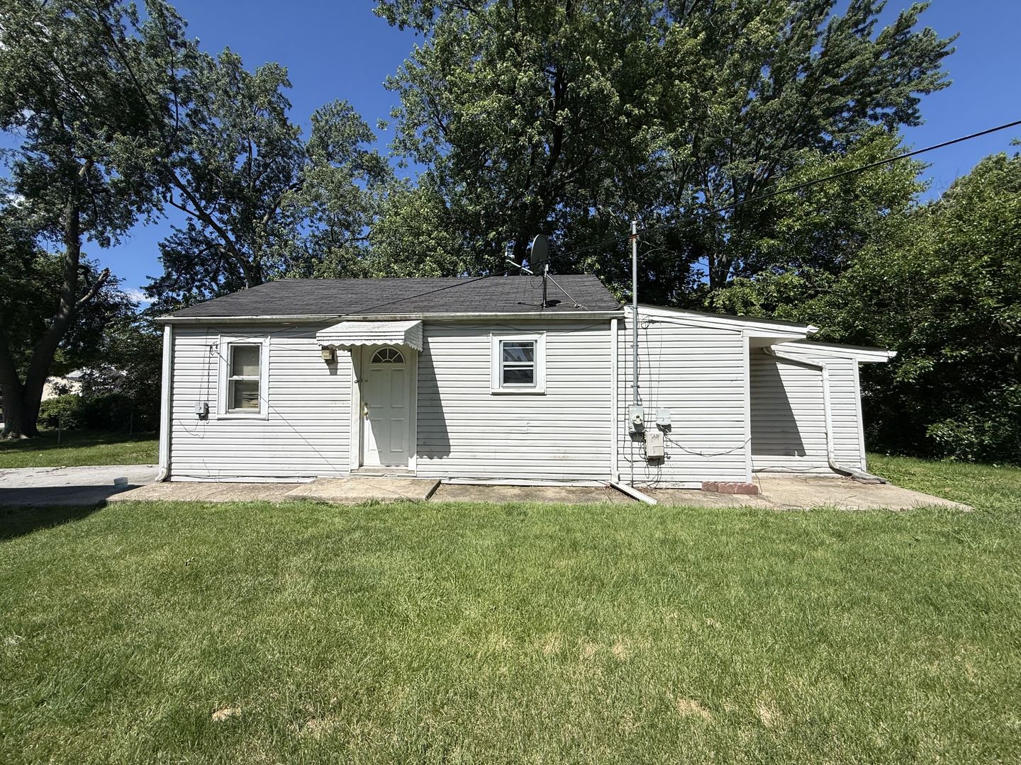 19 W 36th Place Property Photo 24