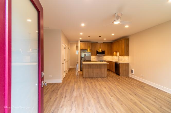 507 E 60th Street Garden Property Photo 2