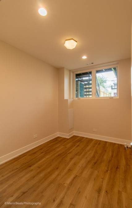 507 E 60th Street Garden Property Photo 8