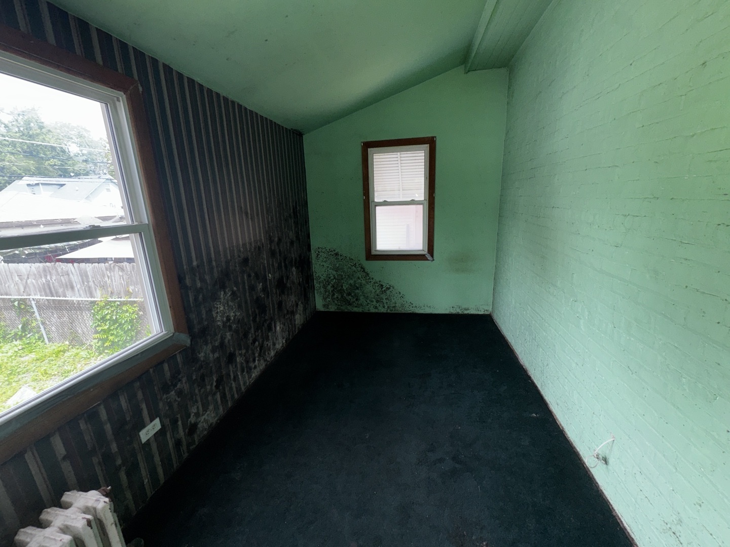 1914 S 19th Avenue Property Photo 8