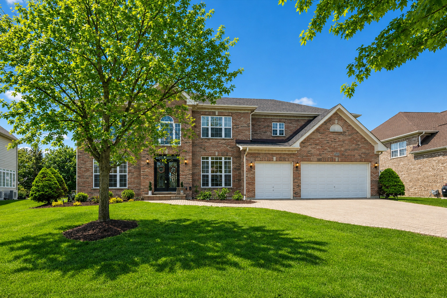 5423 SWAN Circle