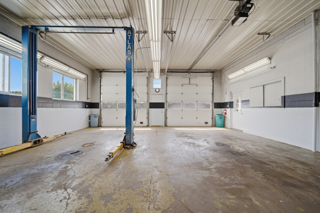 602 S Division Avenue Property Photo 15