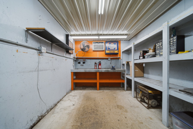 602 S Division Avenue Property Photo 19