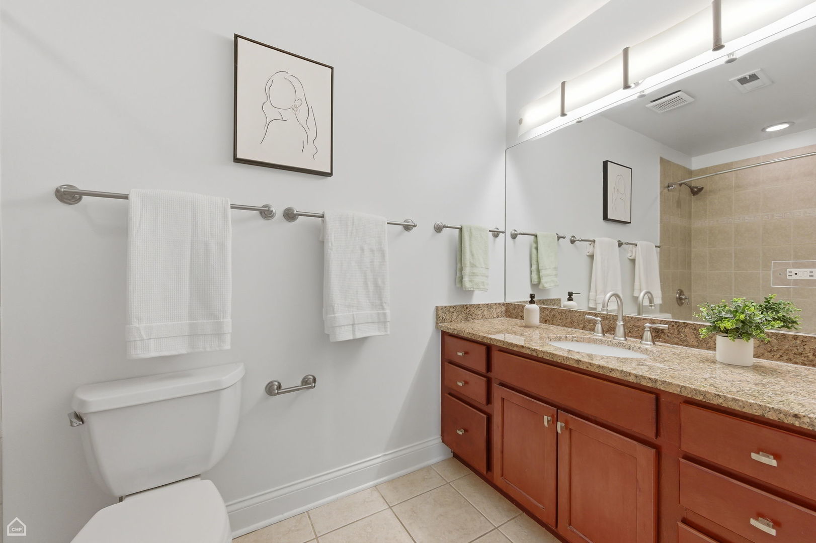 4705 S Champlain Avenue 301 Property Photo 27