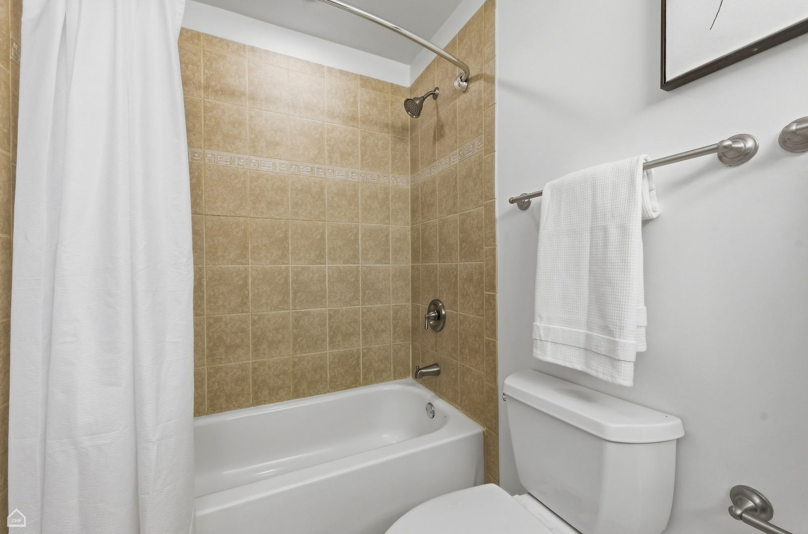 4705 S Champlain Avenue 301 Property Photo 28