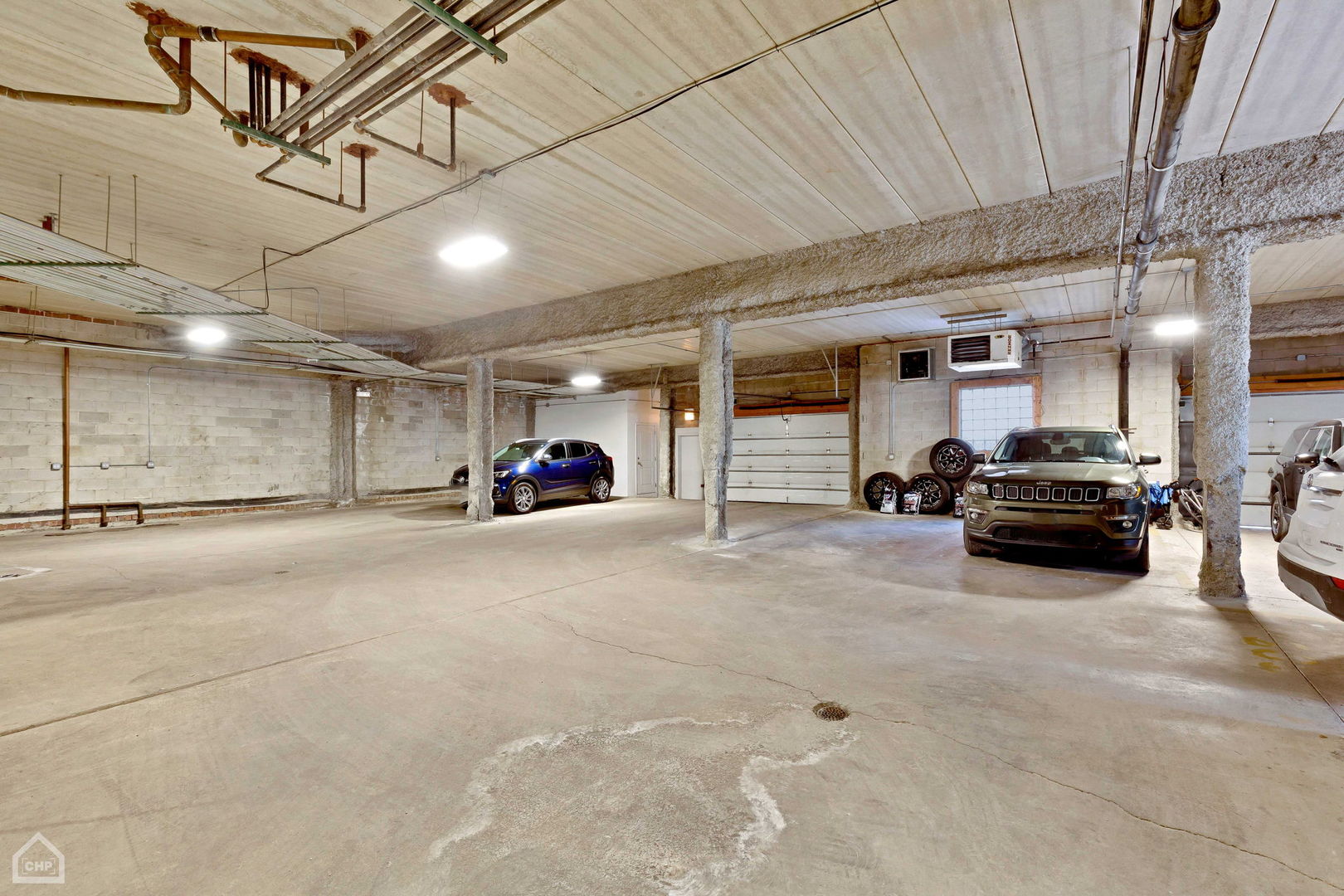 4705 S Champlain Avenue 301 Property Photo 31