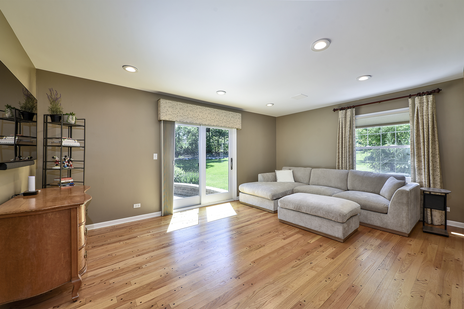 381 Grayfriars Lane Property Photo 10