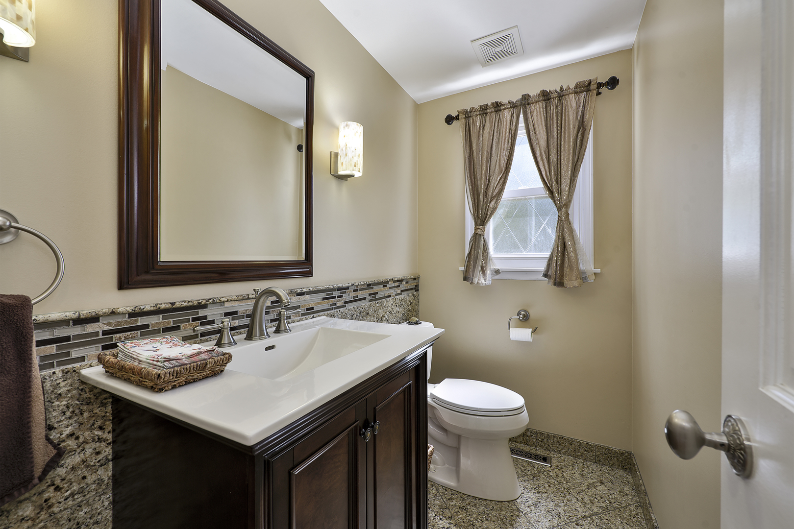 381 Grayfriars Lane Property Photo 11