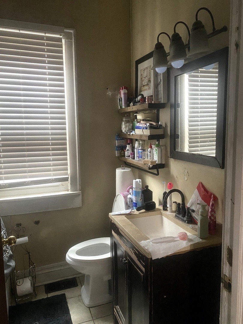 6433 S Talman Avenue Property Photo 8