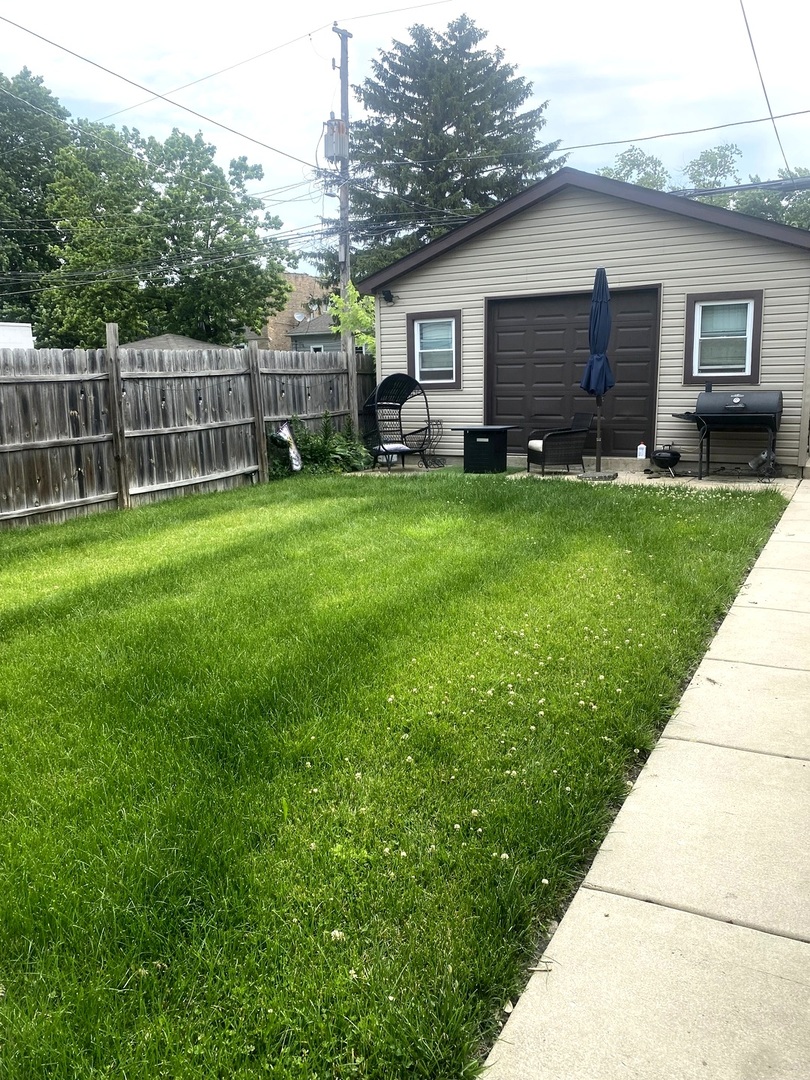 6433 S Talman Avenue Property Photo 22