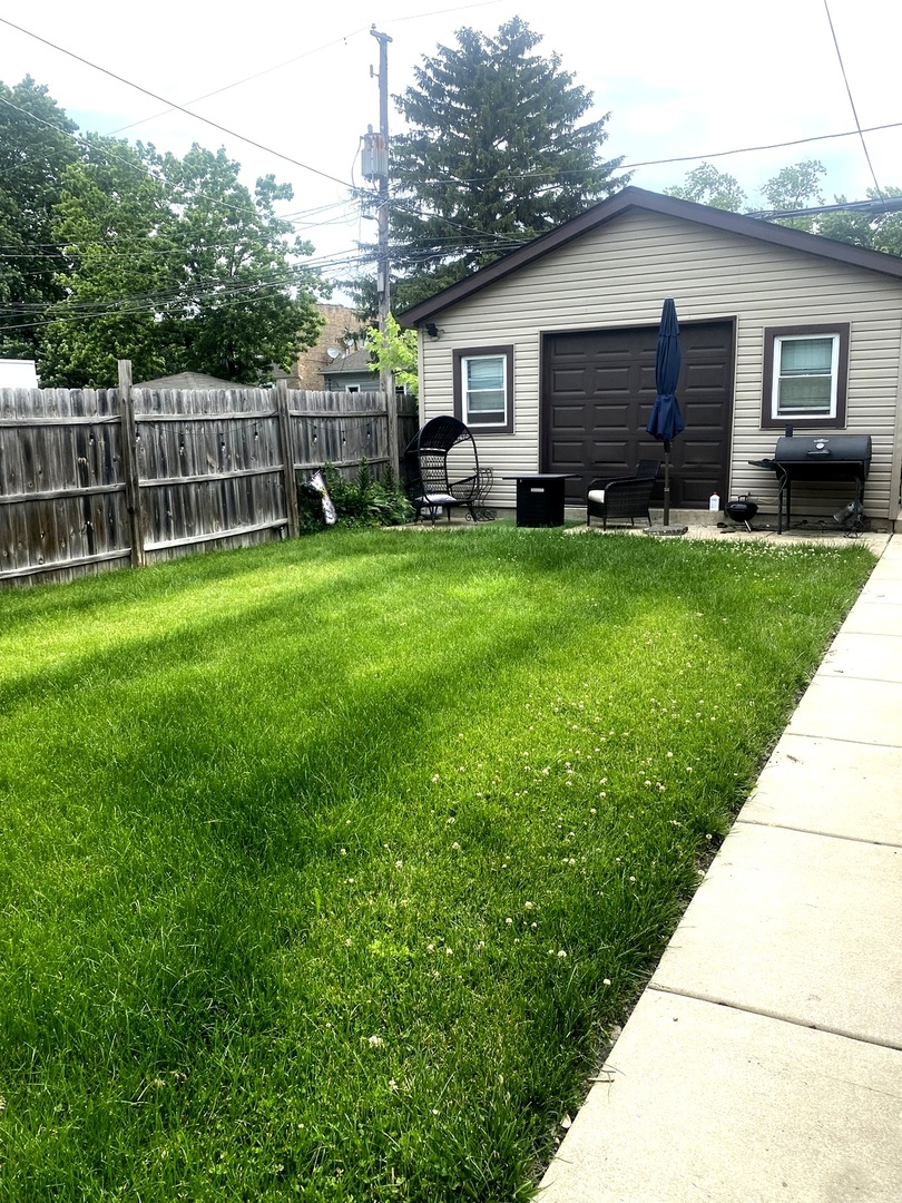 6433 S Talman Avenue Property Photo 26
