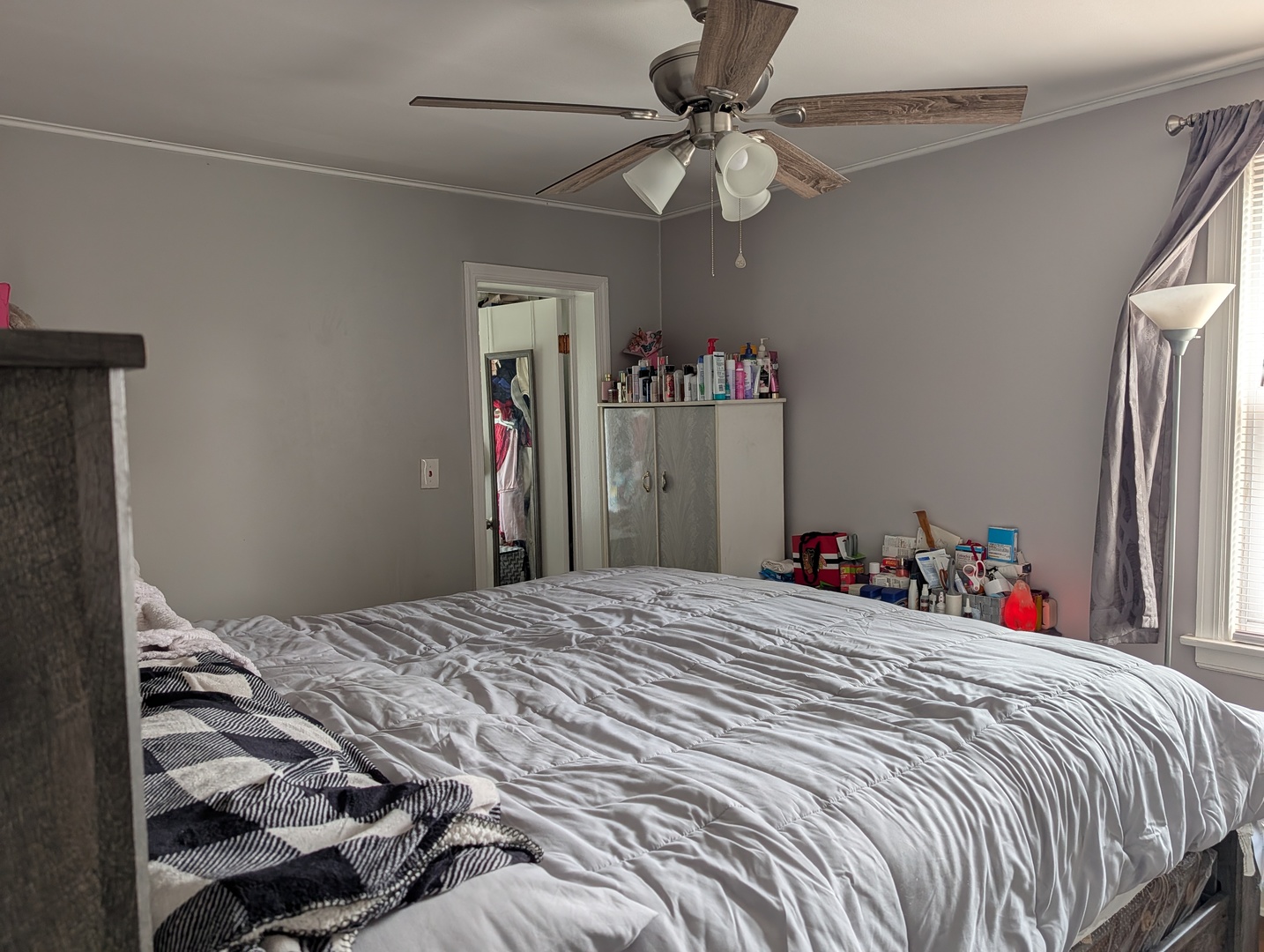 5651 W Grand Avenue Property Photo 14