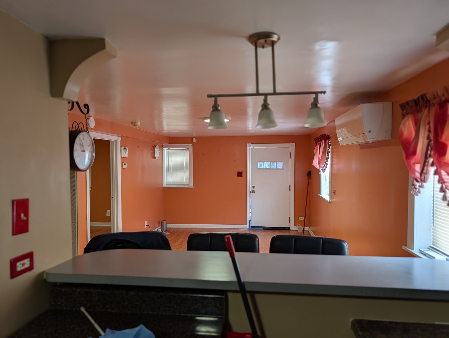 5651 W Grand Avenue Property Photo 17