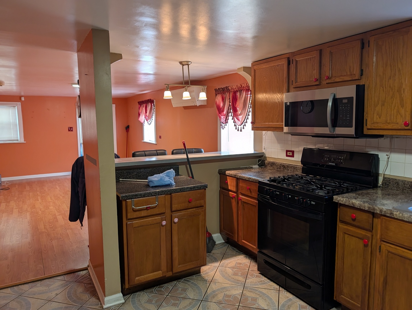 5651 W Grand Avenue Property Photo 23