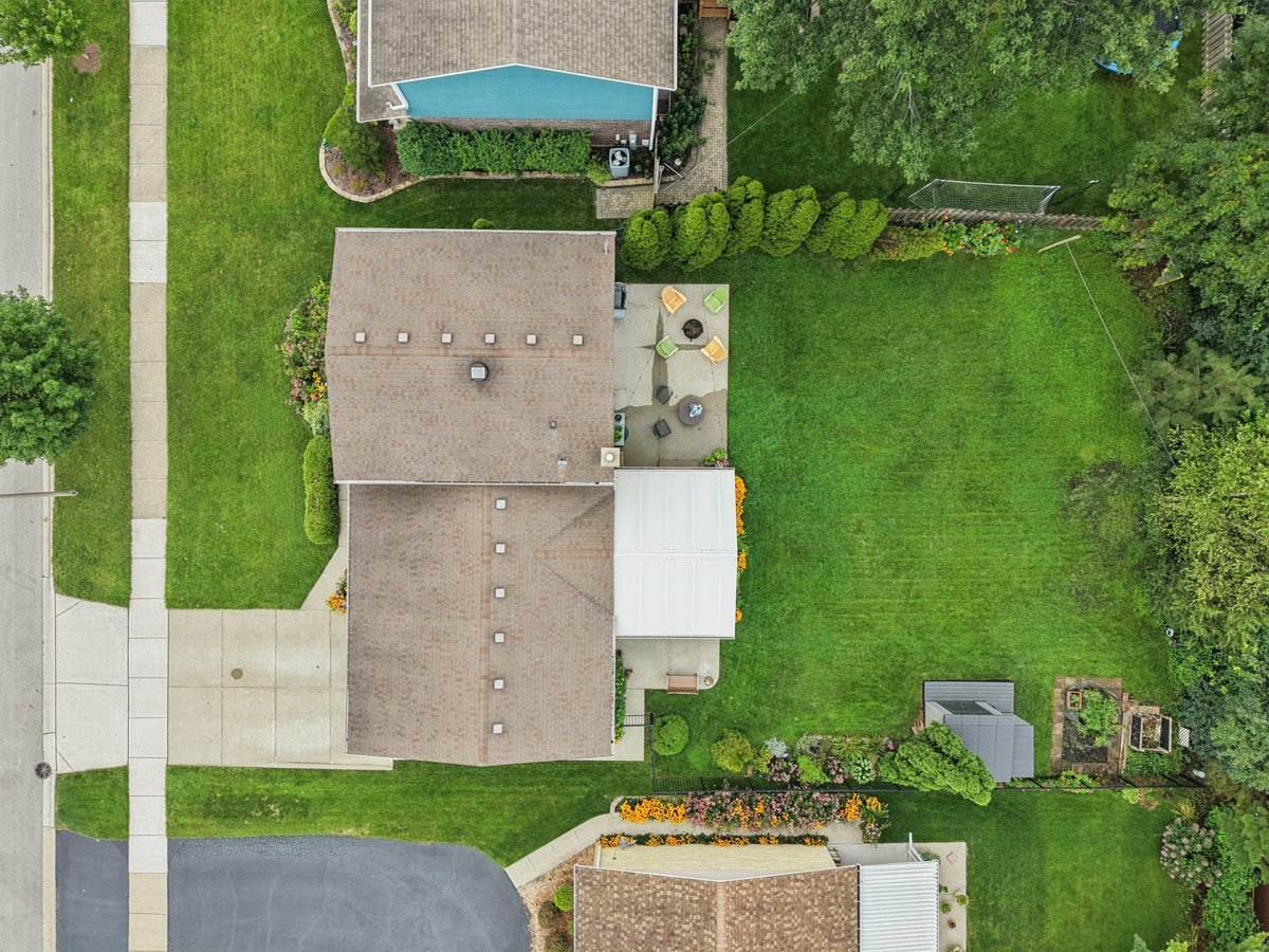 407 W Tanglewood Drive Property Photo 28
