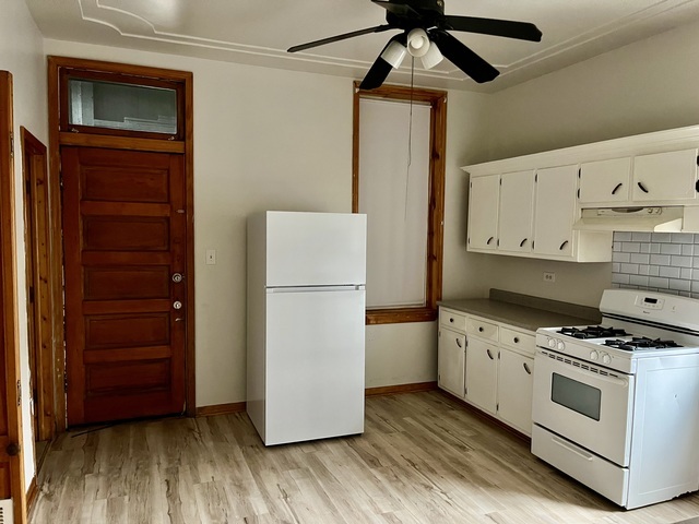 2259 S Western Avenue Property Photo 5