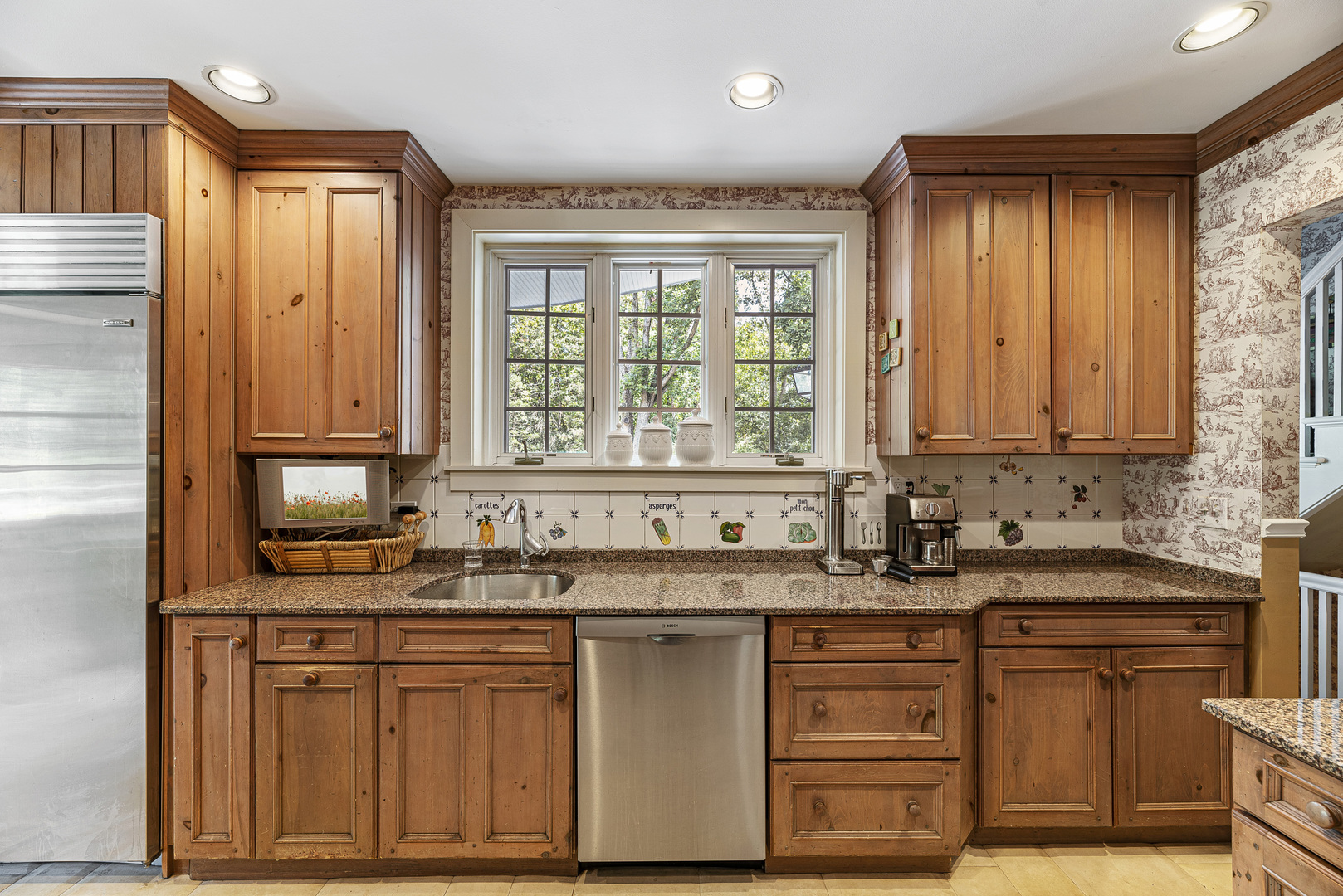 1755 Sunset Lane Property Photo 11