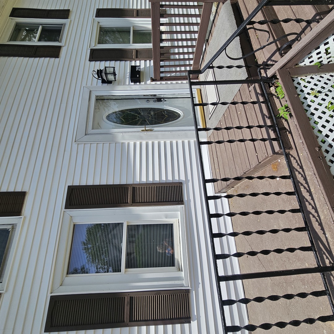 218 Oakwood Avenue Property Photo 3