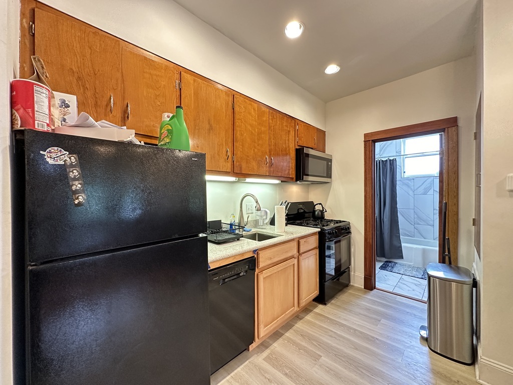 2821 W Shakespeare Avenue 2f Property Photo 5
