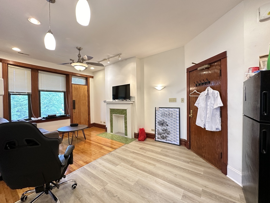 2821 W Shakespeare Avenue 2f Property Photo 9