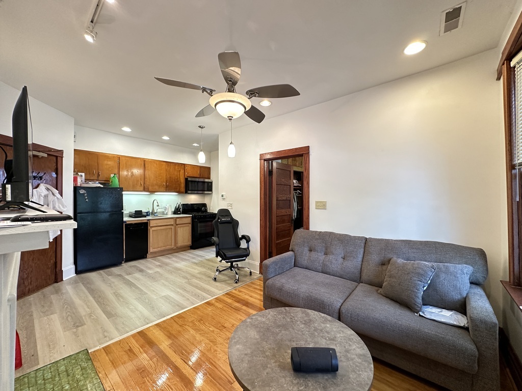 2821 W Shakespeare Avenue 2f Property Photo 14