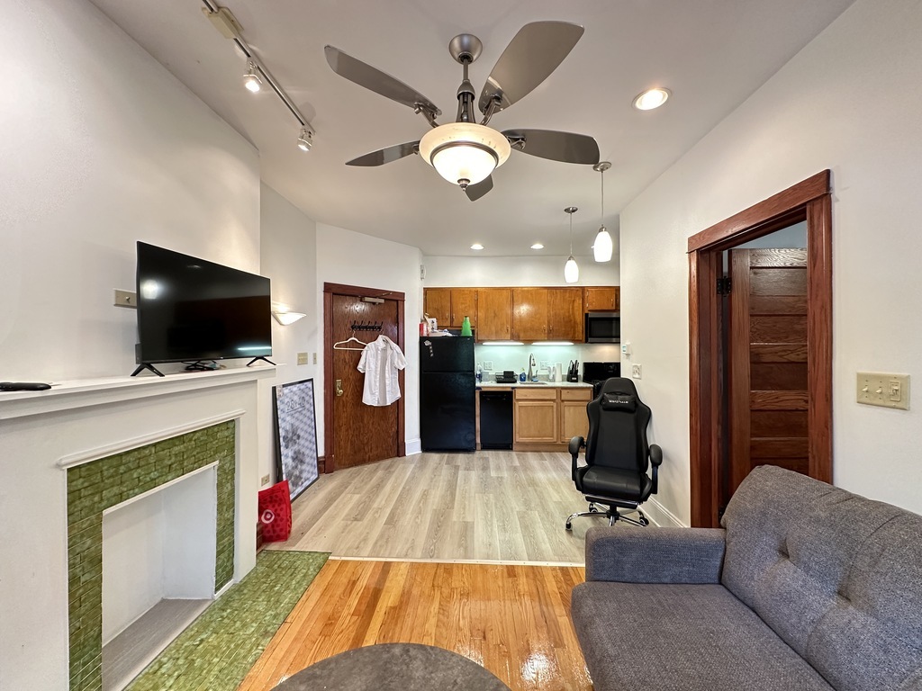 2821 W Shakespeare Avenue 2f Property Photo 15