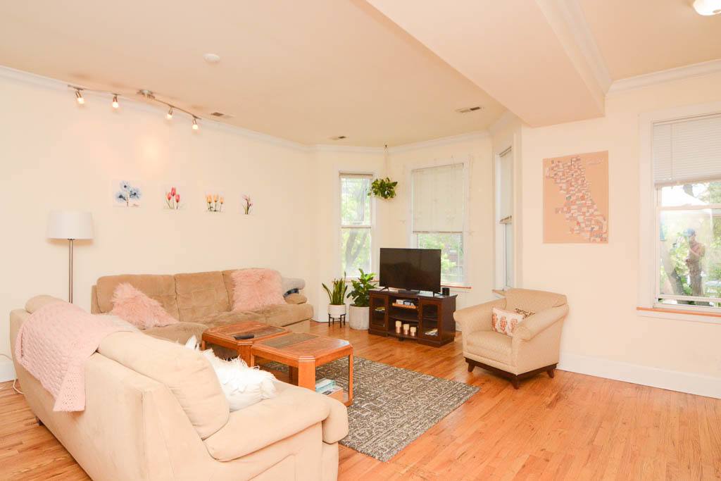 1314 W Roscoe Street 2 Property Photo 5