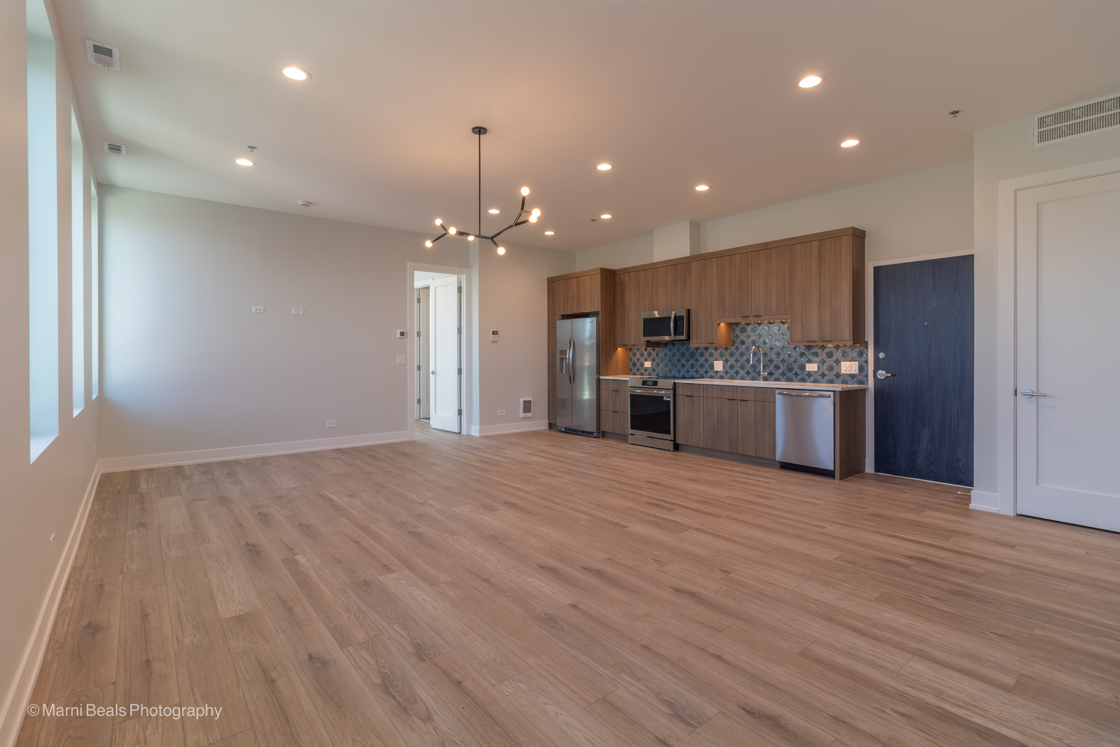 6302 S Champlain Avenue 2n Property Photo 6