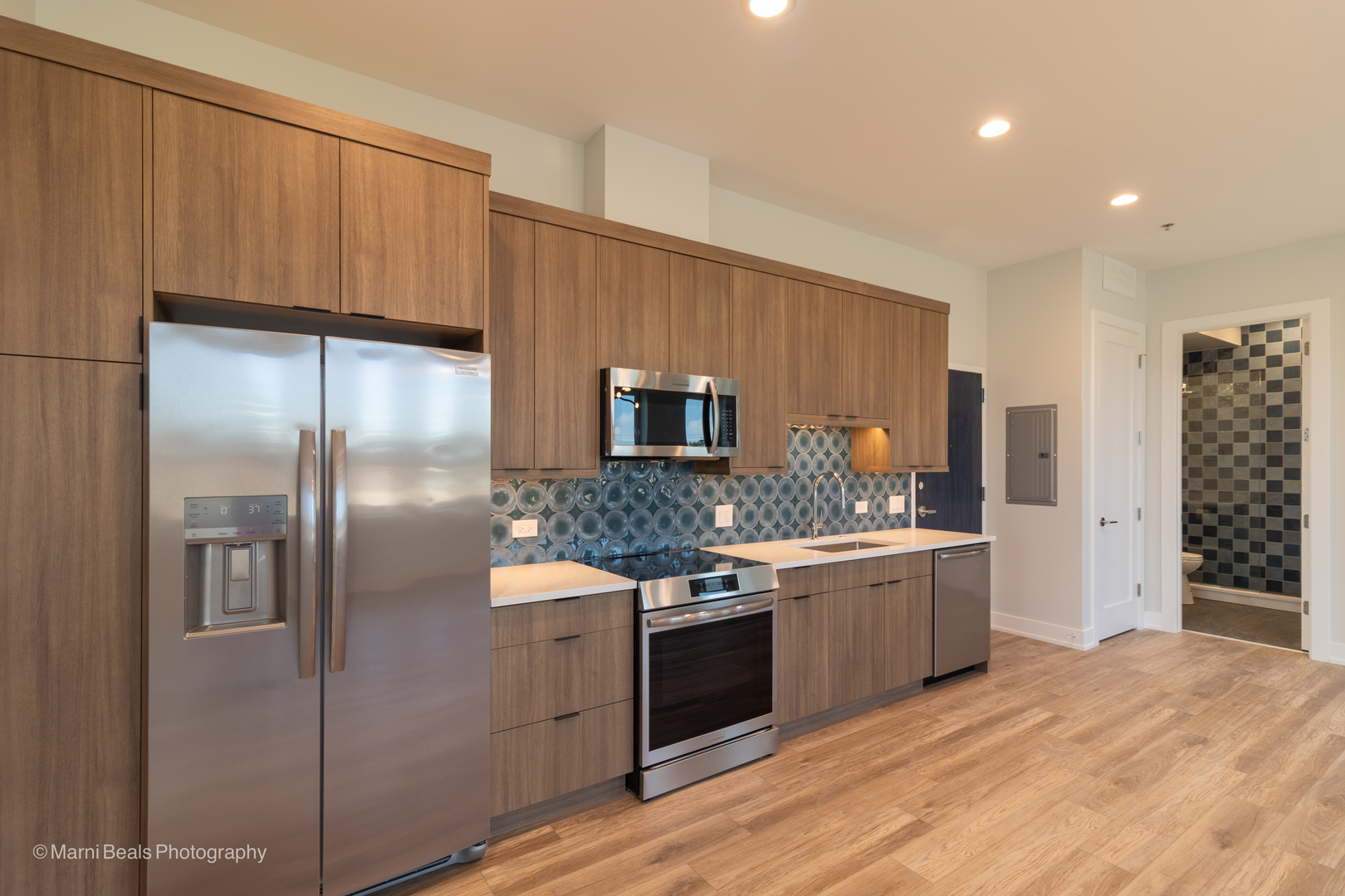 6302 S Champlain Avenue 2n Property Photo 7