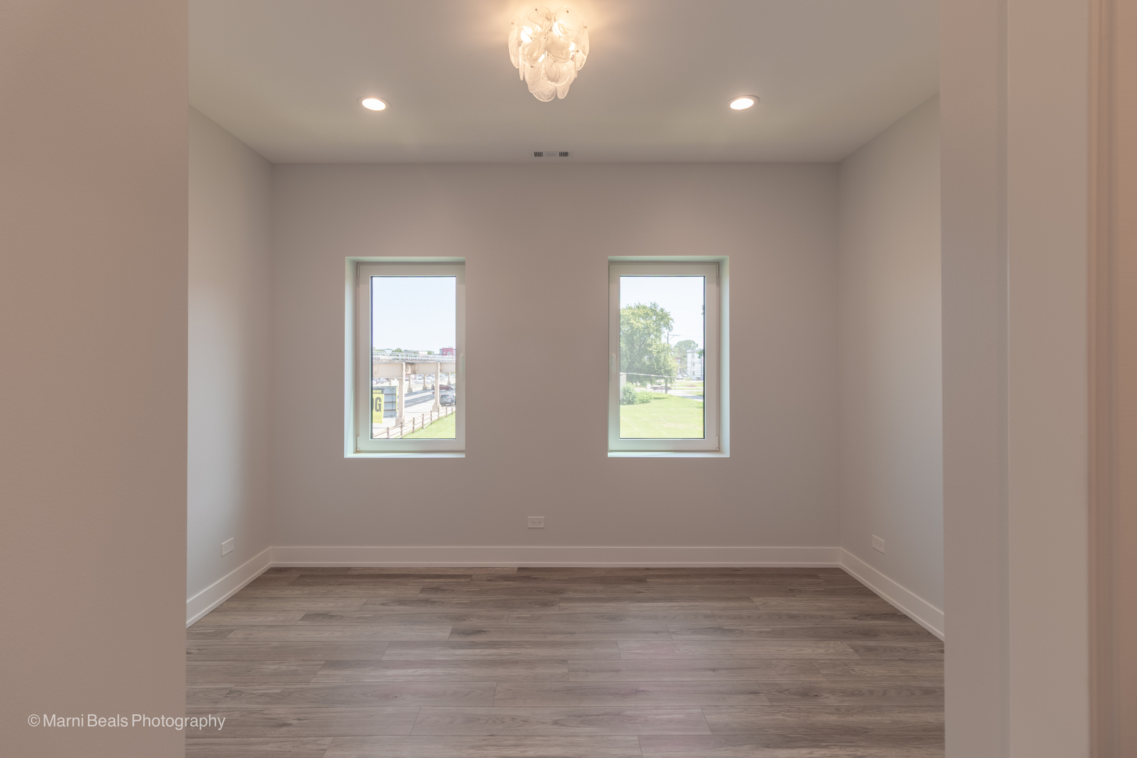 6302 S Champlain Avenue 2e Property Photo 10
