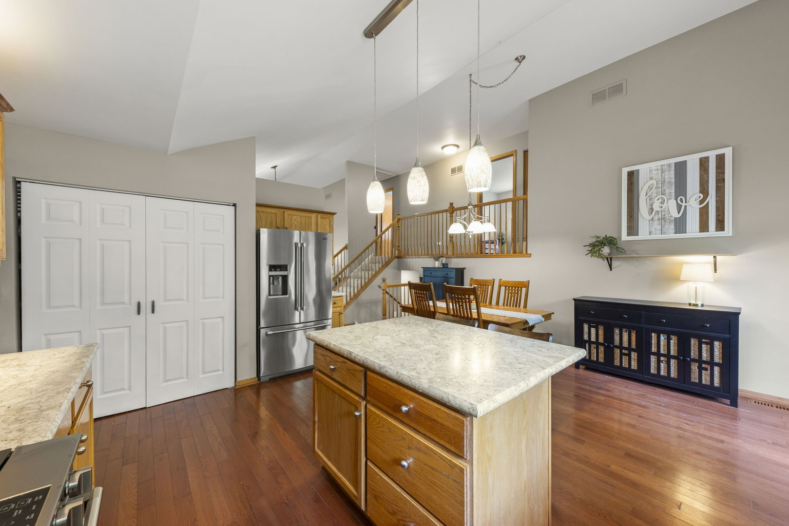 2317 Gray Hawk Drive Property Photo 8