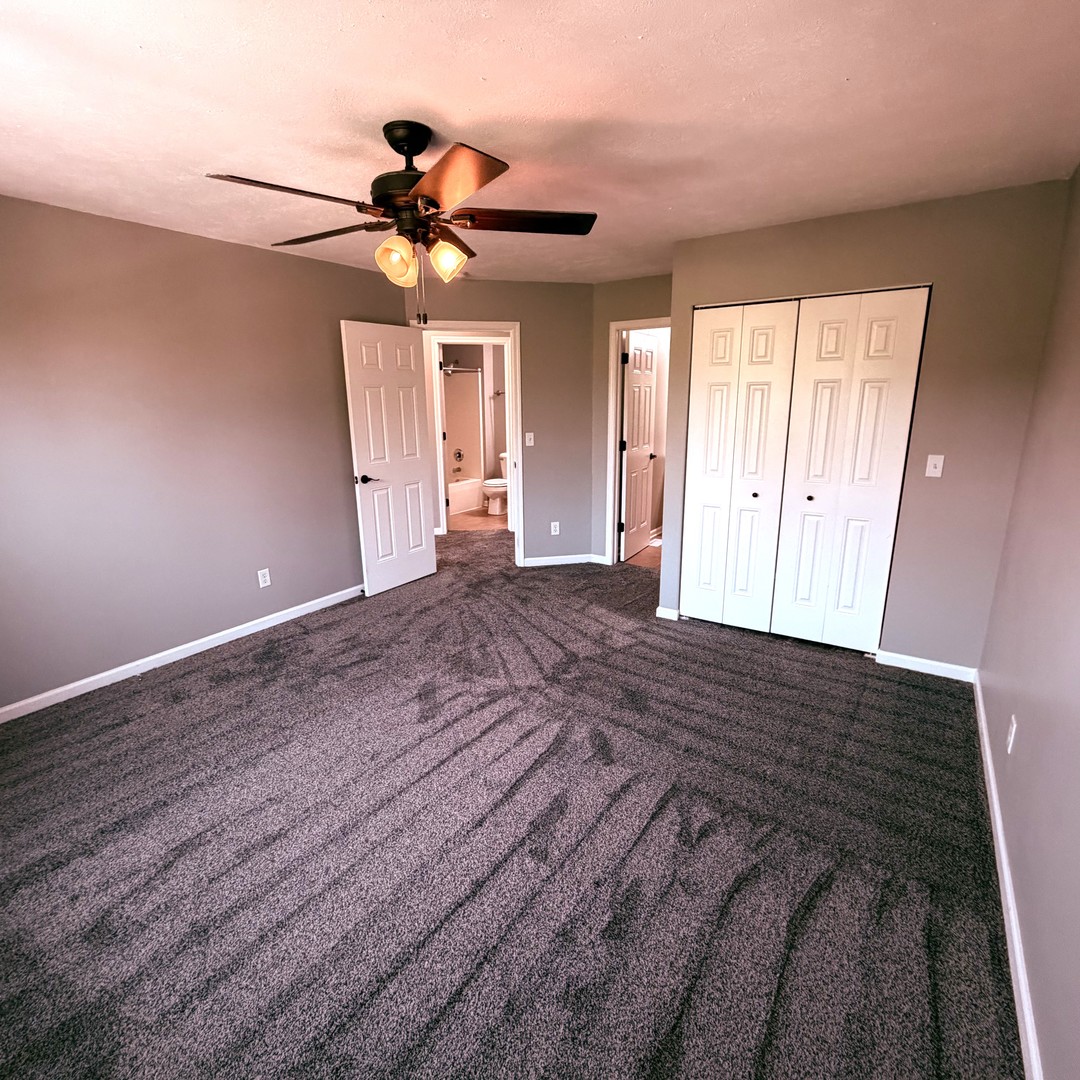 2433 River Oaks Lane 4 Property Photo 13