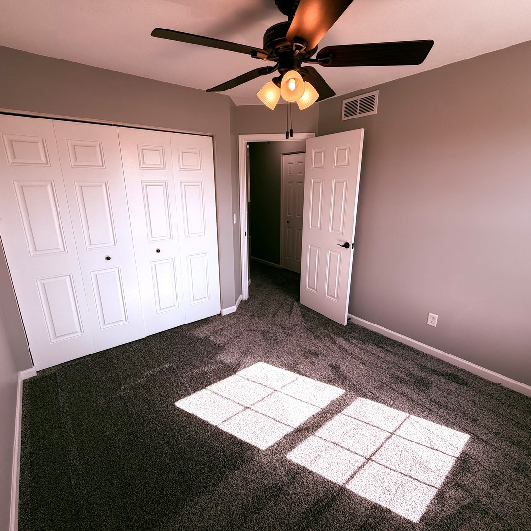 2433 River Oaks Lane 4 Property Photo 18
