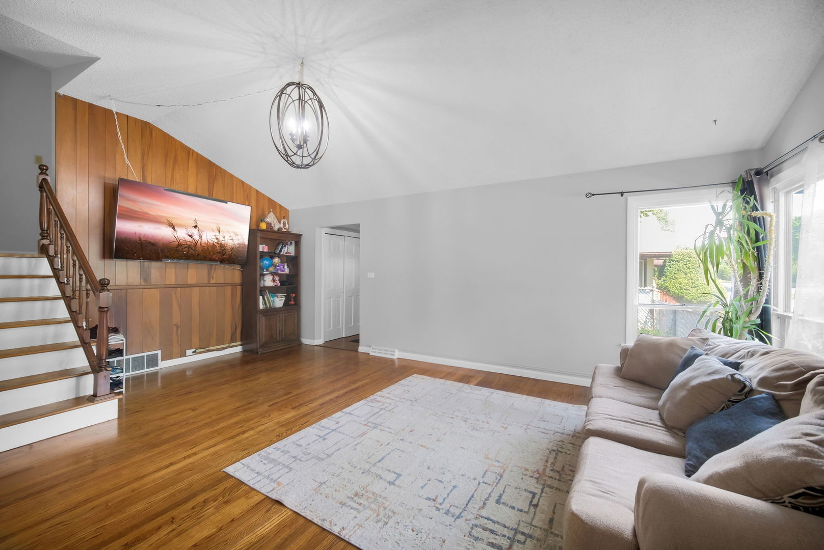 1020 Hahn Place Property Photo 12