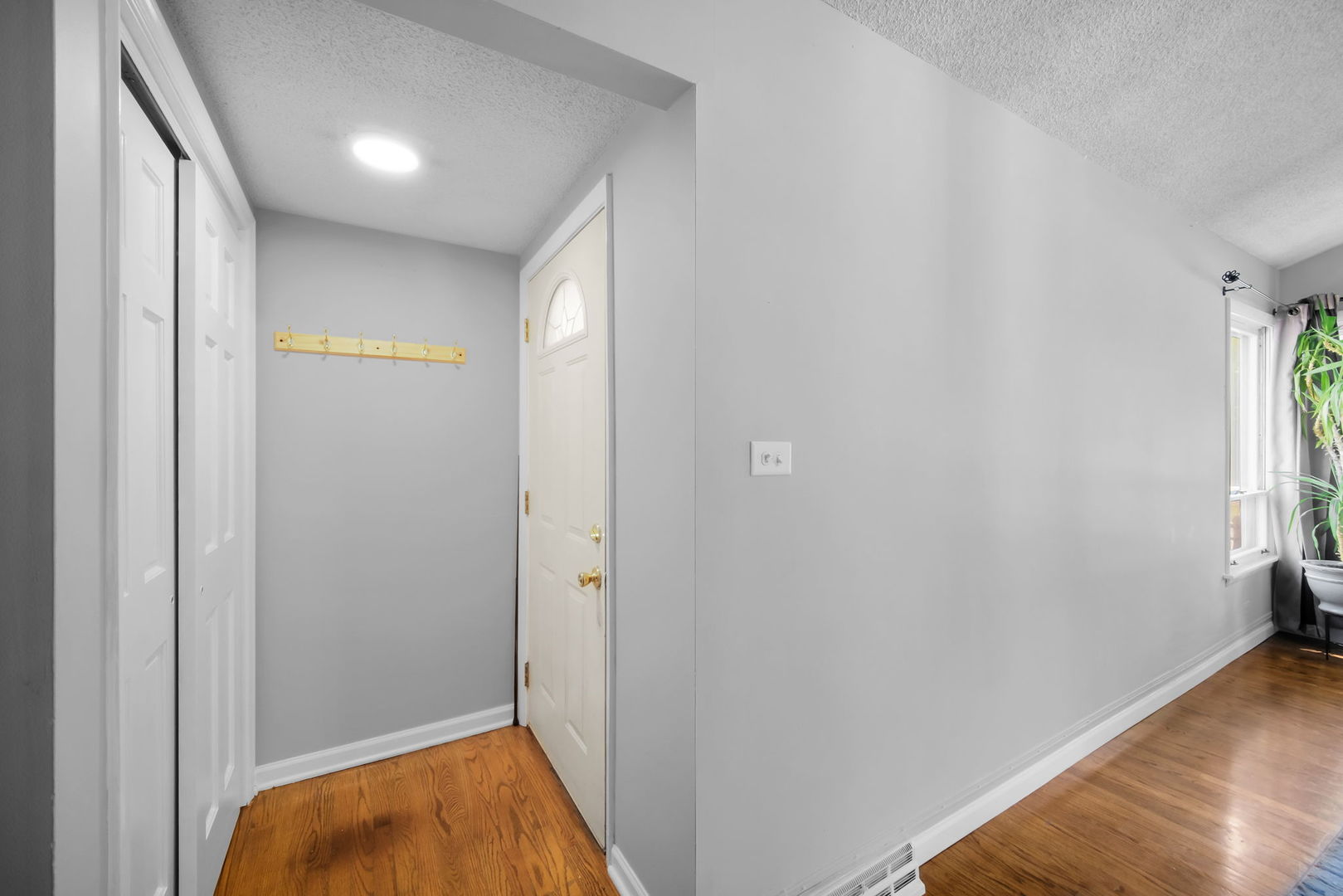 1020 Hahn Place Property Photo 14