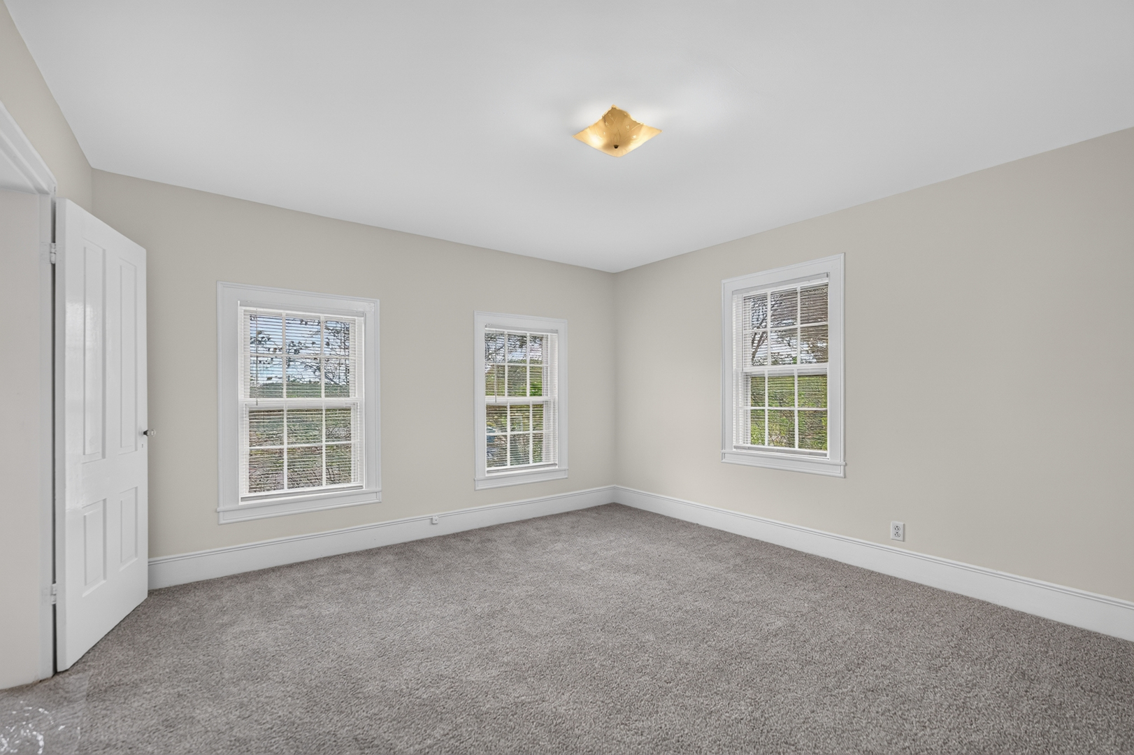 30w722 Smith Road Property Photo 47