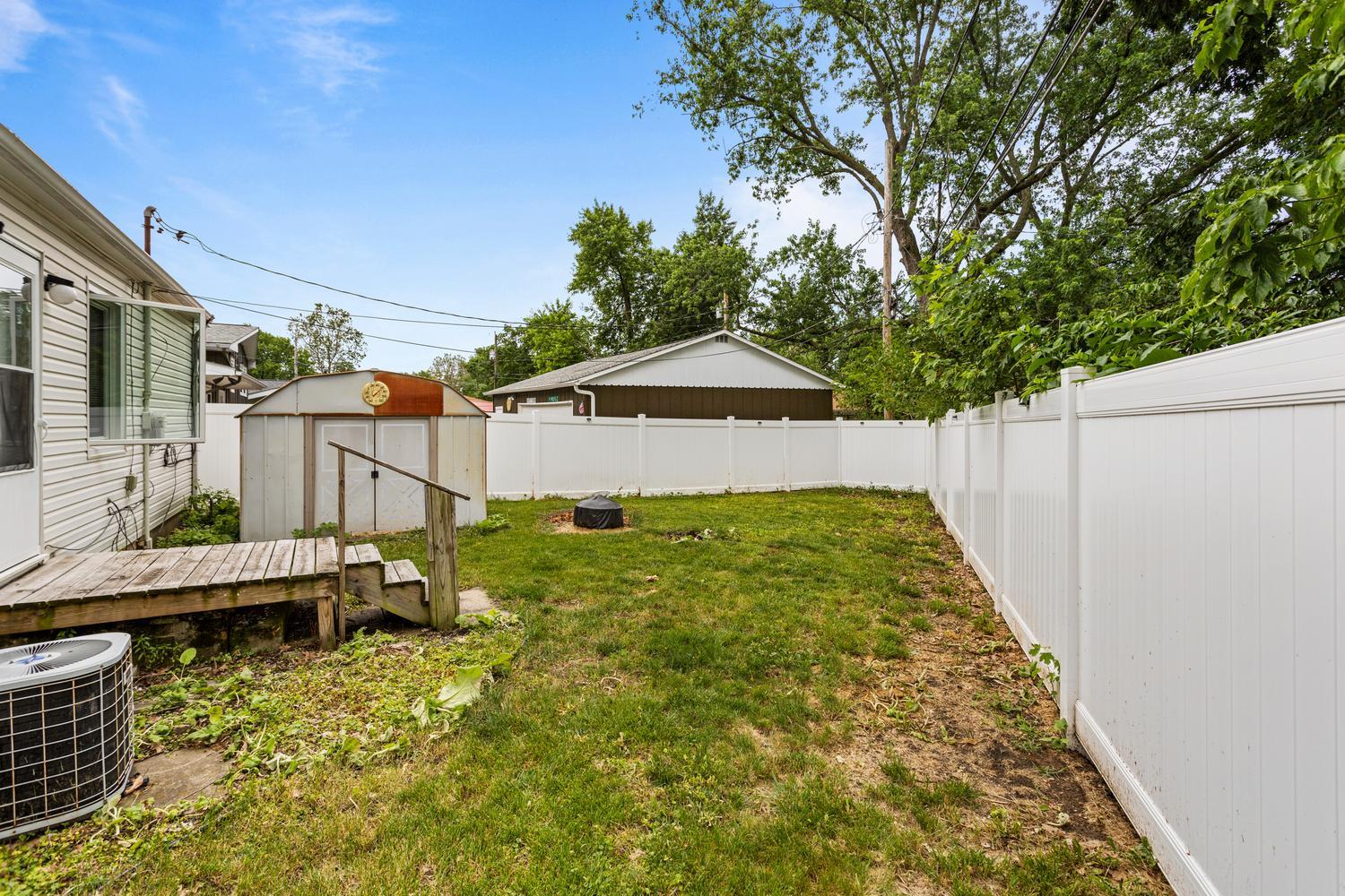 1303 Eastern Drive Property Photo 6