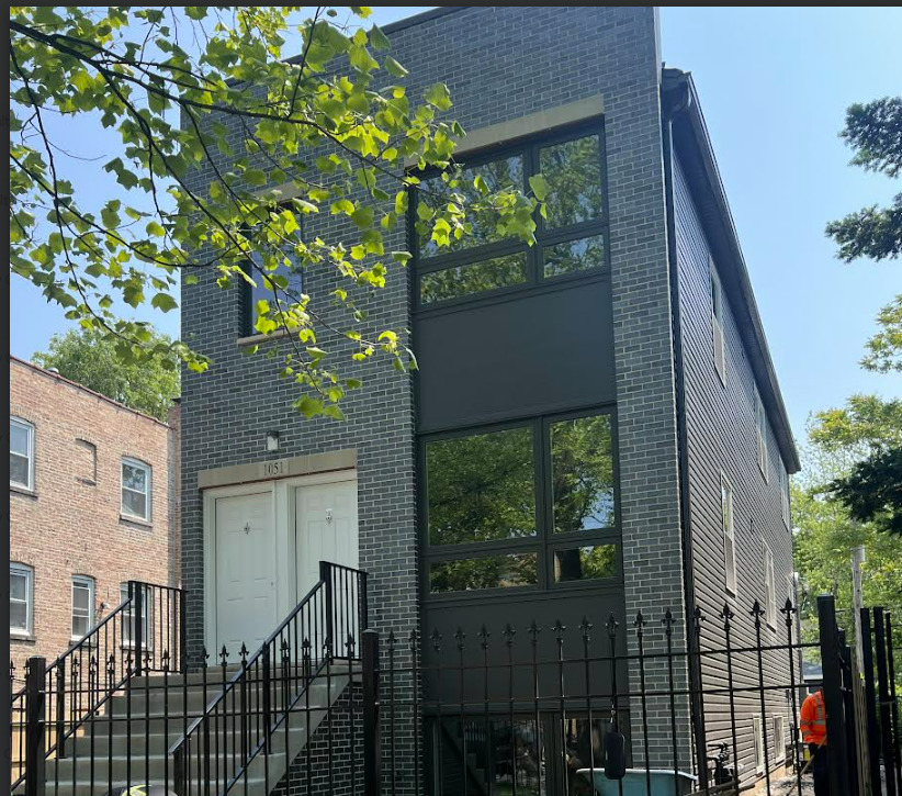 1051 N Springfield Avenue Property Photo 1